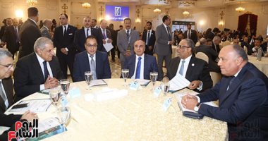 رئيس الوزراء وبرلمانيون يشاركون فى احتفالية مئوية الشيخ زايد بالقاهرة