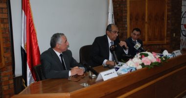 وزير الزراعة: التكنولوجيا الحيوية لم تخدم صغار المزارعين بالصورة الكافية