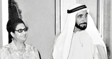 سعيد الشحات يكتب: ذات يوم .. 26 نوفمبر 1971.. أم كلثوم فى أبوظبى لإحياء حفلين بدعوة من سمو الشيخ زايد.. وكبار رجال الدولة يستقبلونها بالمطار