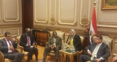 رئيس أفريقية النواب يلتقي سفير الكاميرون ويؤكد أهمية زيادة حجم التبادل التجارى 