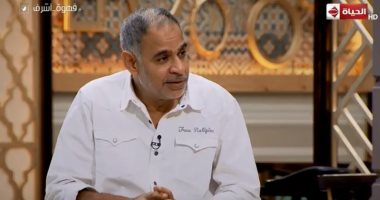 نجل محمود البزاوى فى "قهوة أشرف" : أبويا كان بياخد هدومى يصور بيها