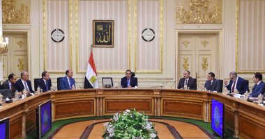 رئيس الوزراء يعقد اجتماعا لبحث جهود تنمية المنطقة الاقتصادية لقناة السويس 