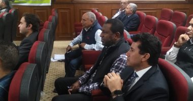 وزير الرياضة وربيع ياسين يحضران ندوة للطب الرياضى فى المركز الأولمبى