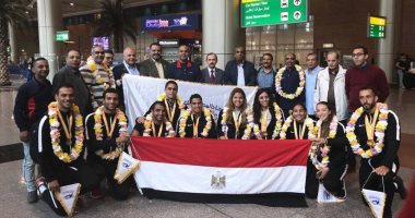 علاء فهمى نائبا عن وزير الشباب والرياضة فى استقبال بعثة منتخب الإنقاذ