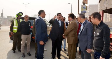 محافظ القليوبية يتفقد موقع إنشاء موقف مسطرد الجديد ويأمر برفع القمامة