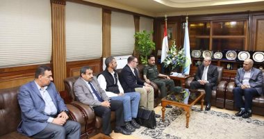 محافظ كفر الشيخ يستقبل رئيس شركة الرمال السوداء لتفقد أول مصانعها شرق البرلس