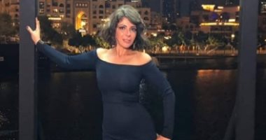 شاهد.. منى زكى فى سهرة خاصة مع أصدقائها: "أجمل صحاب"