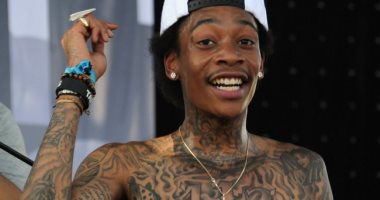 صداع من كتر التاتو.. تعرف على أشهر مغنيين حولوا أجسامهم لـ"كراريس رسم"
