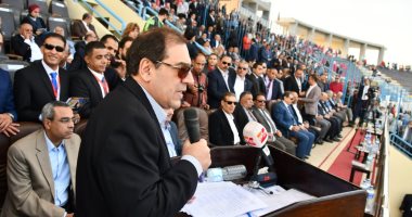 وزير البترول يتفقد موقع حريق معمل تكرير شركة الإسكندرية