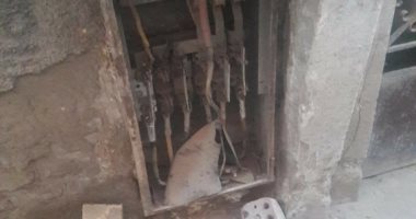 لوحة كهرباء مفتوحة بشارع إسلام النقلى بالعمرانية تعرض حياة المواطنين للخطر
