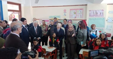 وزيرا التعليم والاستثمار يجالسان الأطفال بافتتاح المدرسة اليابانية بالعبور (صور)