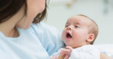 ماهى المشاكل الصحية التى يواجهها الطفل المولود فى الشتاء ؟