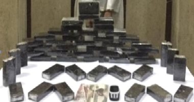 ضبط شخصين بحوزتهما مخدر الحشيش بموقف محرم بك فى الإسكندرية