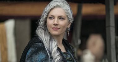 شكلها هتعملها ولا ايه.. "لاجرثا" تقترب من حكم "جاتيكات" فى Vikings × صور