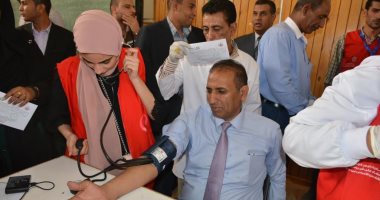 رئيس جامعة أسوان وأعضاء هيئة التدريس يشاركون فى مبادرة 100 مليون صحة 