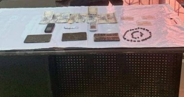 ضبط 3 عاطلين بحوزتهم كمية من الحشيش والأفيون فى حملة أمنية بأسيوط