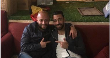 واحشنى يا هداف القرن.. شاهد صورة تجمع بين وائل رياض "شيتوس" وصلاح أمين