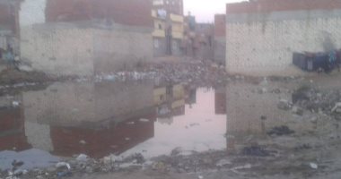 فيديو.. شكوى من تراكم مياه الأمطار والصرف الصحى فى أبو المطاطير    