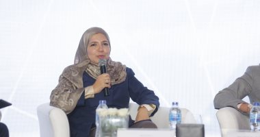 نهضة مصر: تغذية تابلت الثانوية بمناهج اللغة العربية والتاريخ والجغرافيا 