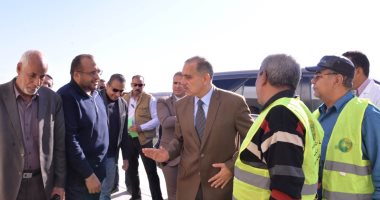 محافظ أسيوط يتفقد محطة معالجة الصرف الصحى بقرية الزرابى ويشدد على نهو المحطة 