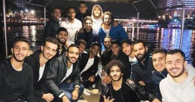 لاعبو الزمالك يتعاهدون على عودة الانتصارات فى وليمة عشاء