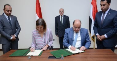"العصار" يشهد توقيع مذكرة تفاهم بين "الإنتاج الحربي" وشركة  "DCI  " الفرنسية