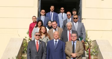 محافظ القاهرة يبحث تنشيط التعاون مع جمهورية أورجواى