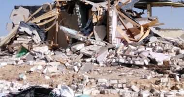 صور.. لجنة إزالة التعديات على أراضى الدولة تواصل عملها بمناطق غرب سيناء