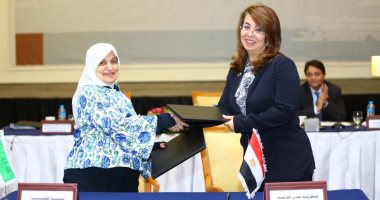 غادة والى توقع مذكرة تفاهم مع الكويت لتبادل الخبرات ودعم مؤسسات المجتمع المدنى