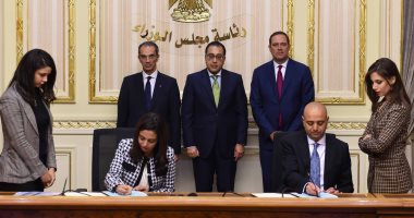 رئيس الوزراء يشهد توقيع اتفاقية تعاون بين "سيسكو سيستمز" الأمريكية ووزارة الاتصالات 