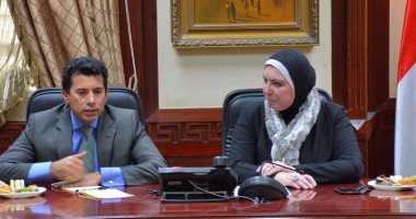 وزير الشباب يلتقى رئيس جهاز تنمية المشروعات المتوسطة والصغيرة