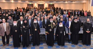 البابا تواضروس يجتمع بممثلى الهيئات الخيرية القبطية بالكاتدرائية المرقسية 