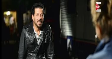إياد نصار يكشف للإعلامية شيرين حمدى تفاصيل جديدة لفيلمه "رأس السنة"