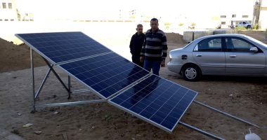 صور.. إنارة الوحدة المحلية لمركز باريس بالوادى الجديد بالطاقة الشمسية