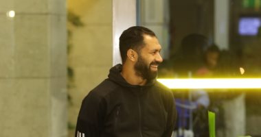 حسنى عبد ربه يسلم لاعبى الإسماعيلى برنامج رحلة المغرب