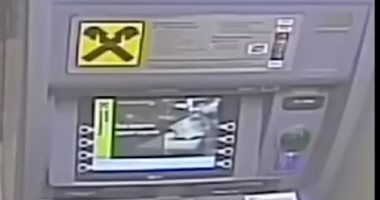 سقوط لص الفيزا كارت أثناء قيامه بالنصب على المواطنين بطما شمال سوهاج