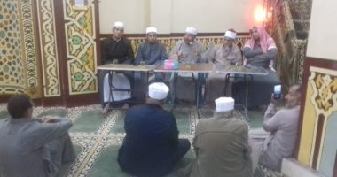 صور.. "أوقاف السويس": 300 لقاء وندة دينيه فى ختام حملة رسول الإنسانية بالمساجد والمدارس