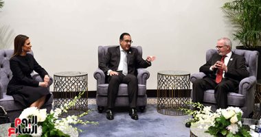 مصطفى مدبولى يلتقى رئيس بنك الاستثمار الأوروبى فى منتدى إفريقيا 2018