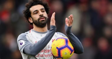 كيف رد محمد صلاح على الجماهير تعليقا على عدم احتفاله بالهاتريك؟ صور