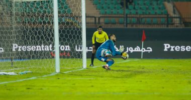 فيديو وصور.. ركلة جزاء لباسم على ومروان محسن يهدرها أمام الطلائع
