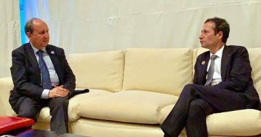 وزير الصناعة يبحث مع وفد مغربى التعاون فى مجال السيارات والصناعات المغذية