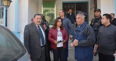 محافظ دمياط تتفقد الوحدة المحلية بقرية جمصة
