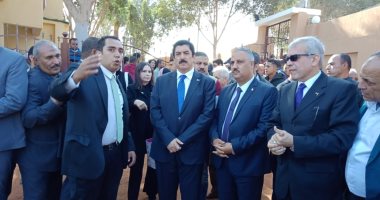 محافظ القليوبية يفتتح مركز شباب الحصافة ومدرسة للتعليم الأساسى