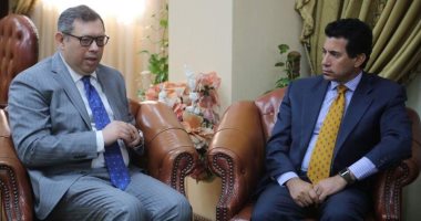 أشرف صبحى يلتقى مدير الوكالة الدولية للشراكة من أجل التنمية