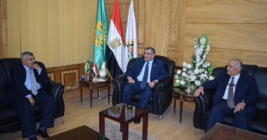 رئيس جامعة بنها: كلية الآداب ببنها في الطريق إلي الاعتماد الأكاديمي