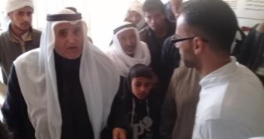فريق طبى يقدم الكشف ضمن مبادرة حملة 100 مليون صحة لقرية الجورة بشمال سيناء