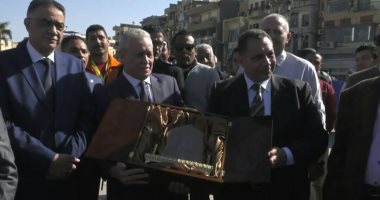 اتحاد لعبة الكانوي والكياك يكرم محافظ الأقصر ويشيد بدعمه للبطولة العربية