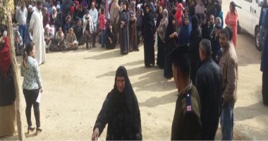 صور ..الداخلية توزع بطاطين بالمجان على البسطاء بالقرى