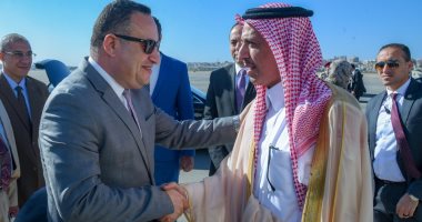 محافظ الإسكندرية يودع رئيس الهيئة العامة للسياحة والتراث الوطنى السعودى بالمطار