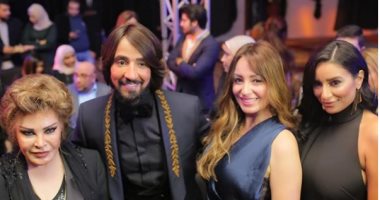 إطلالة ساحرة وجذابة للفنانة نرمين الفقى بختام ديفيليه هانى البحيرى.. صور